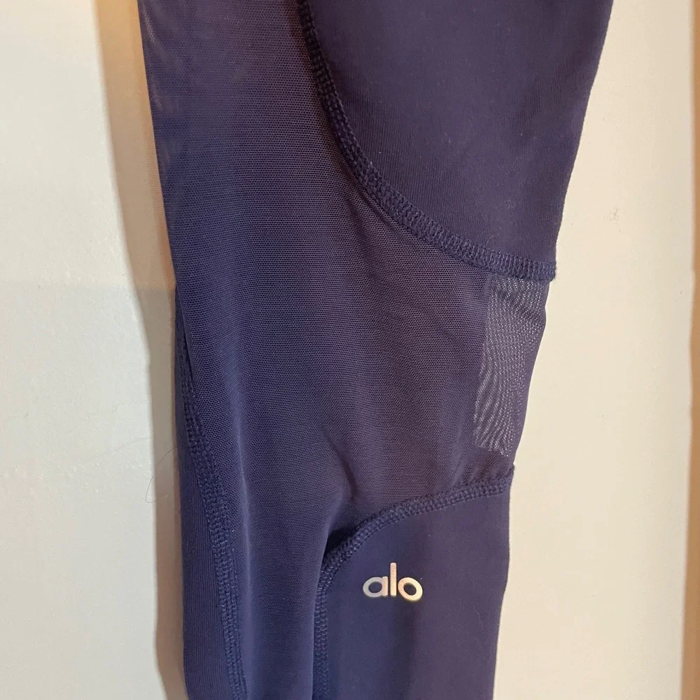 Alo‎ Yoga High Waist Coast Stirrup Legging Mesh Navy Blue Medium Full Length